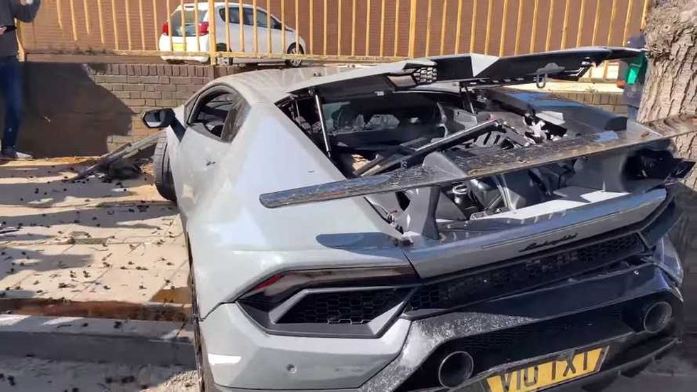 VIDEO. Lamborghini Huracan Performante crasht hard in Londen | Autobahn