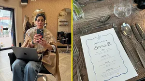 Vrouw in kappersstoel en menukaart - Grazia's Diary