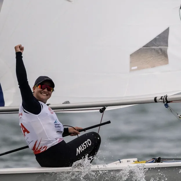 Jeugd WK zeilen van start in Vilamoura: lichtweer en scherpe concurrentie
