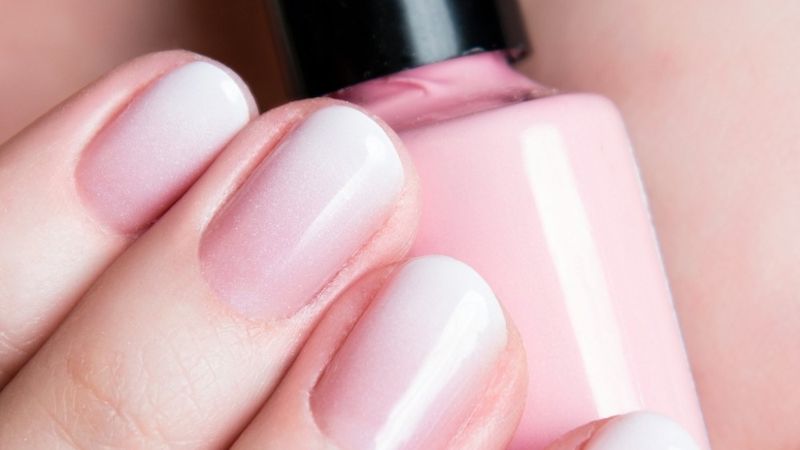De Nagellak Kleuren Die Nu On Trend Zijn Beau Monde