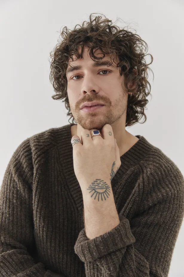 Lucas Hamming schittert momenteel als Britt in de musical We Will Rock You.