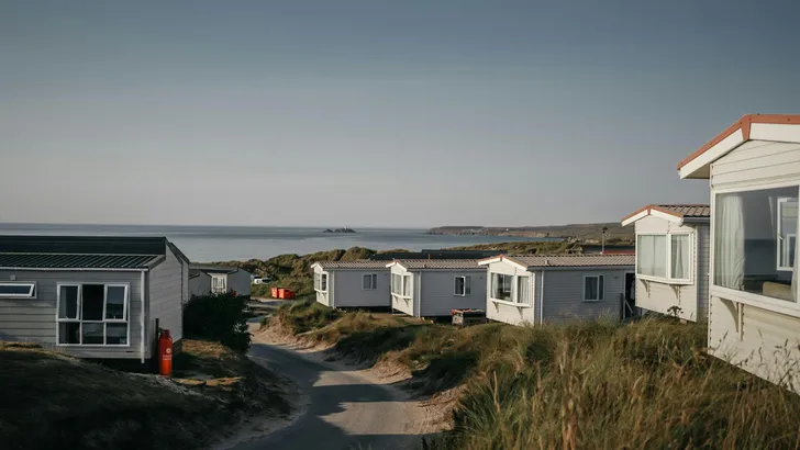 In een tijd waarin kwaliteit van leven steeds belangrijker wordt, ontdekken steeds meer mensen de voordelen van het bezitten van een eigen chalet.