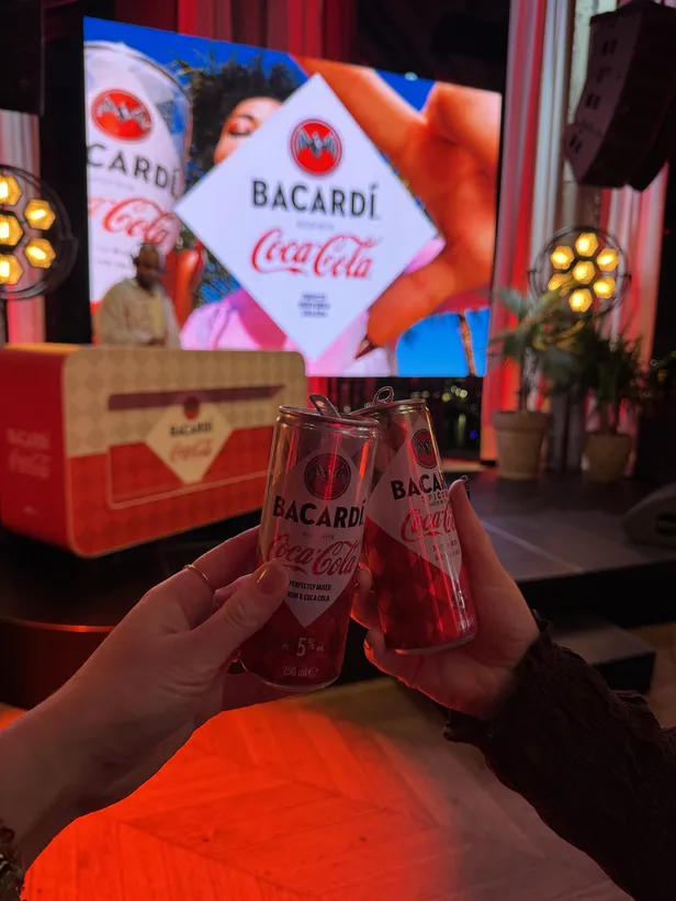 Coca-Cola en Bacardí zit vanaf nu in een blikje
