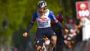Remco Evenepoel hoopt het gaatje gedicht te hebben met Tadej Pogacar en Jonas Vingegaard, maar de Belg mag dan heel goed zijn, maar het ligt niet in de verwachting dat het hem lukt.