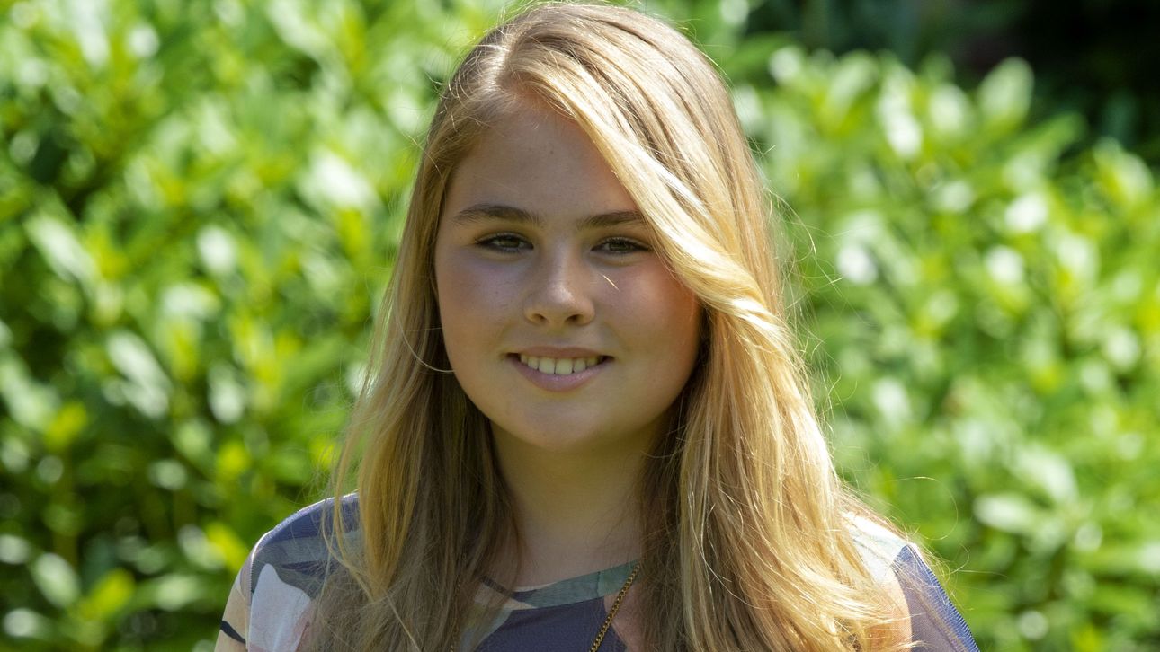 Trijntje Oosterhuis met prinses Amalia te zien in musical ...
