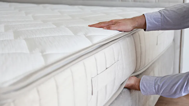 Slaap je koud? Draai je matras om naar de winterkant en bespaar direct op je stookkosten