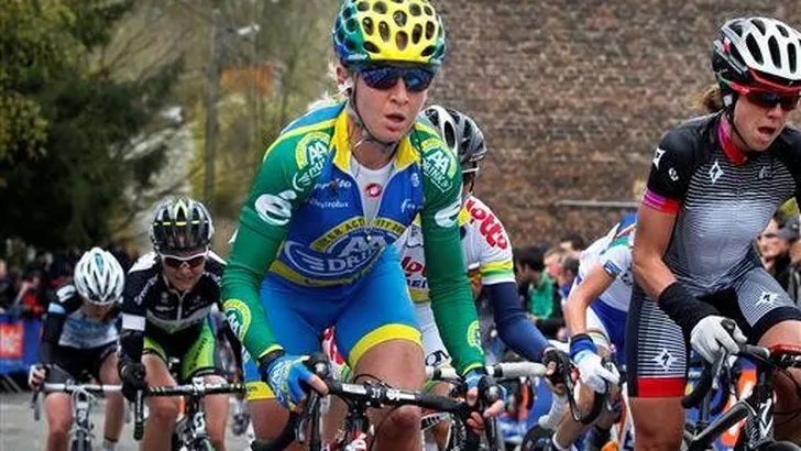 Pooley slaat opnieuw solo toe in Baskenland