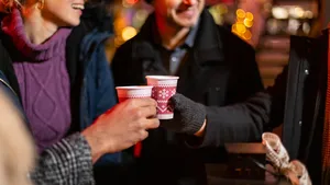 Waarom je glühwein nooit moet laten koken (en het geheim voor de beste smaak)