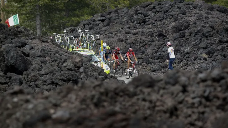 Giro d'Italia vandaag: 4 | Cefalù - Etna | 181 kilometer