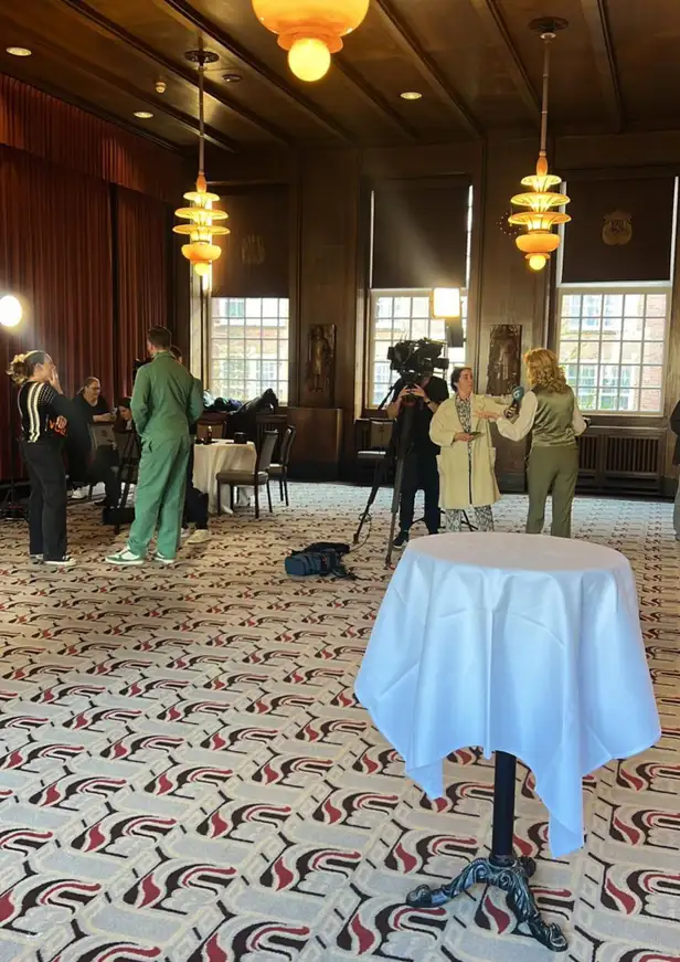 De zaal waar de interviews met de castleden van Dubbel Zes plaatsvonden 