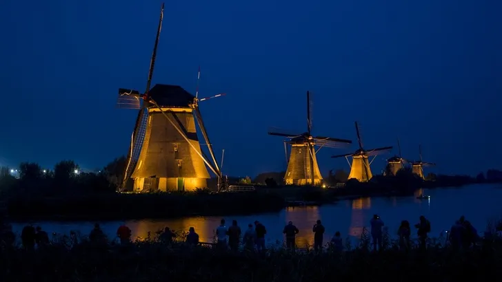 Zó mooi! Molens Kinderdijk in de spotlights