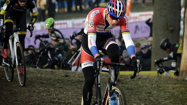 Van der Poel over formulier dopingcontrole: 'Aantonen dat ik niks gebruik'