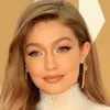 Gigi Hadid deelt simpele truc voor vollere lippen