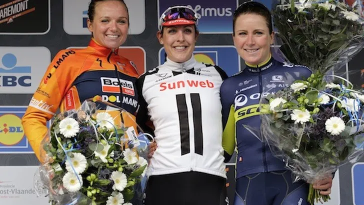 Nederland boven in Omloop het Nieuwsblad voor vrouwen