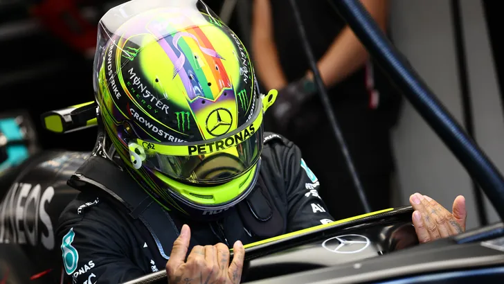 Hamilton: 'Red Bull-sidepods zullen Mercedes langzamer maken'