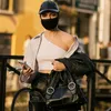 Deze populaire basic top spotten we momenteel overal op Instagram