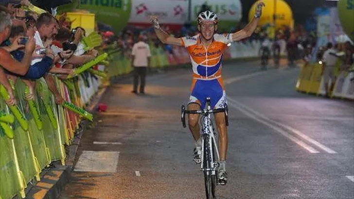 MOLLEMA BOEKT KNAPPE ZEGE IN POLEN