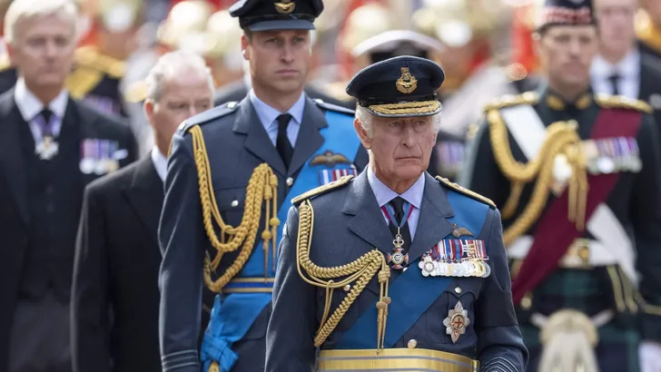 The Coffin Is Conveyed on a Gun Carriage from Buckingham Palace