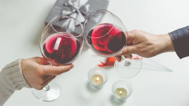 Science says: rode wijn zorgt voor een beter seksleven