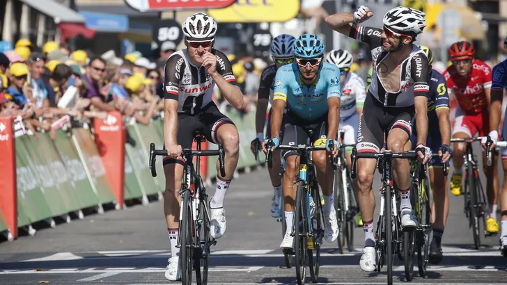 Eindstreep: Matthews wint opnieuw in Frankrijk, laatste Tour voor Contador