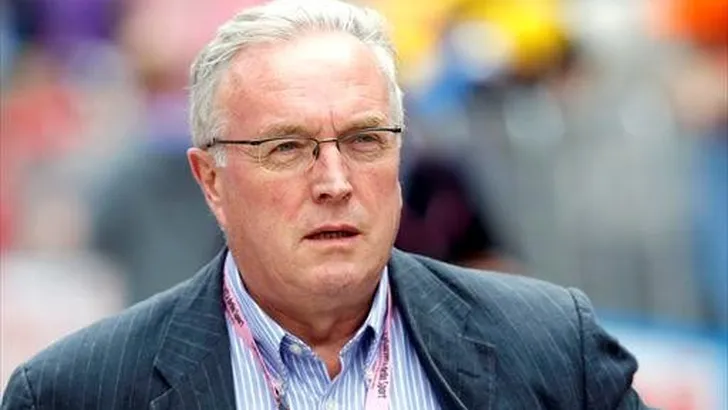 UCI handhaaft het verbod op 'oortjes'