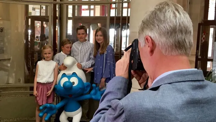 Belgische royals eren Nationale Smurf