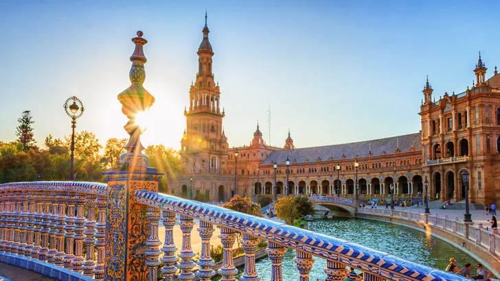 De Zuid-Europese stad waar december voelt als een tweede zomer – en de keuken je verleidt vanaf de eerste hap