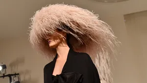 5X Bizarre modecreaties: vers van de catwalk