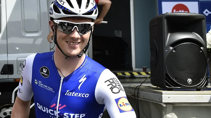 Lampaert wint na winderige etappe in Vuelta, één-tweetje Quick-Step Floors