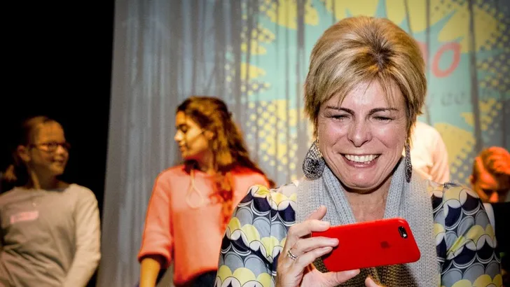 Prinses Laurentien: funky broek, brave boodschap