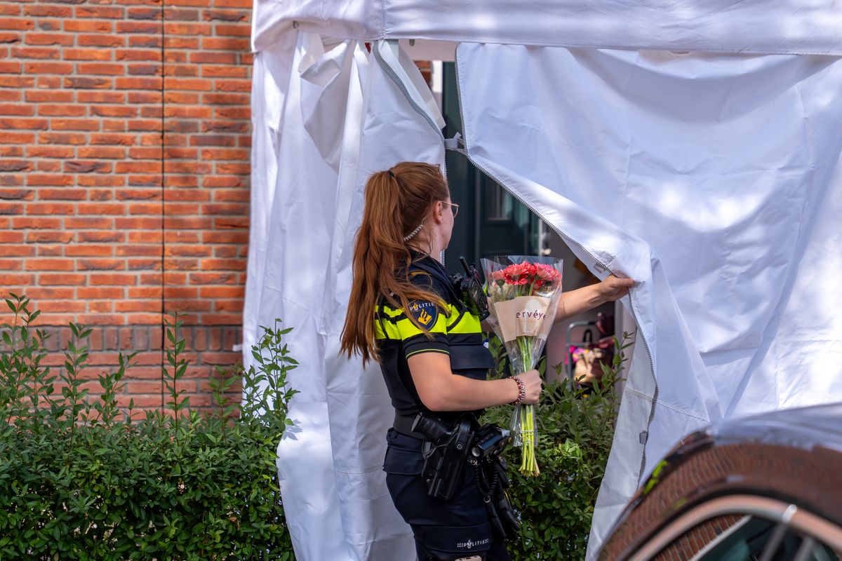 Nóg een vrouw (38) om het leven gebracht terwijl haar kindje thuis was, partner opgepakt