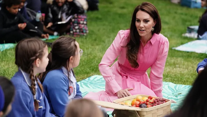 Royal visit to Chelsea Flower Show