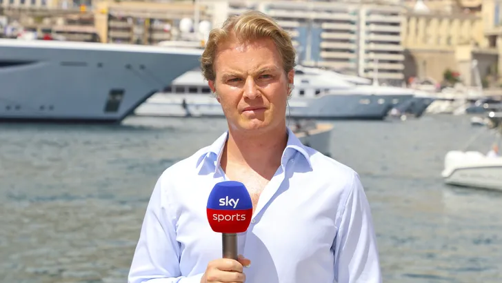 Rosberg staat perplex: 'Wat is er in hemelsnaam aan de hand bij Ferrari?' 