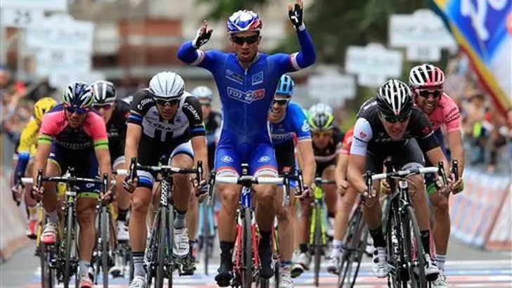Bouhanni boekt tweede ritzege in Giro