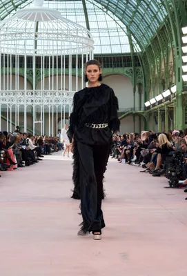 Paris Fashion Week: Chanel's SS25-show