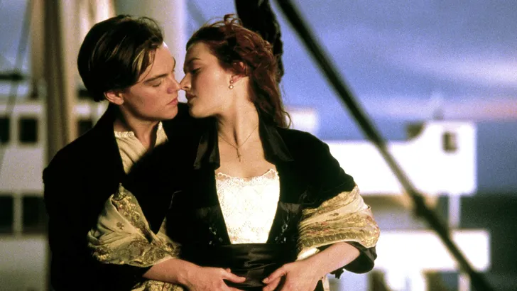 Kate Winslet's hand 21 jaar na Titanic nog steeds op autoraam