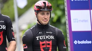Twee Nederlanders aan de start van de Tour de France namens Tudor Pro Cycling: Rick Pluimers en Arvid de Kleijn. Zij moeten de Zwitserse ploeg succes bezorgen in de sprints.