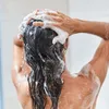 Moet je je haar voor het verven juist wel of niet eerst wassen? | Grazia