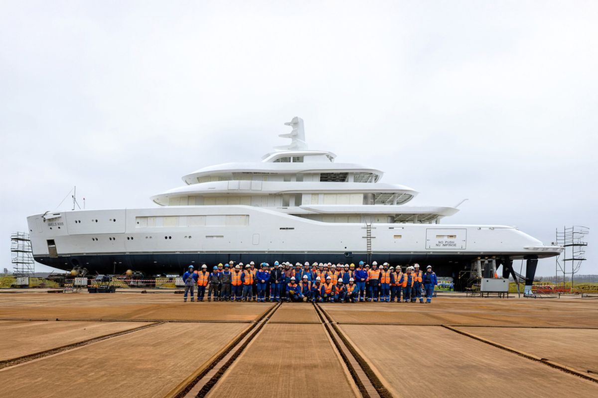 Nieuwste superjacht Damen Yachting gelanceerd: Amels 80 onderweg naar Vlissingen