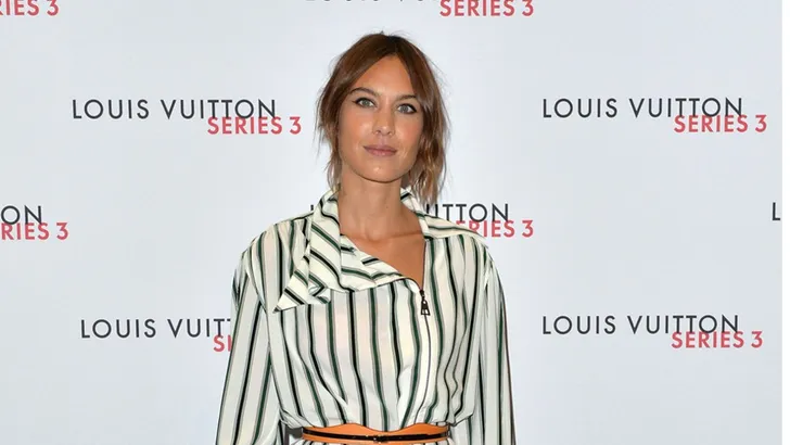 7 looks van Alexa Chung