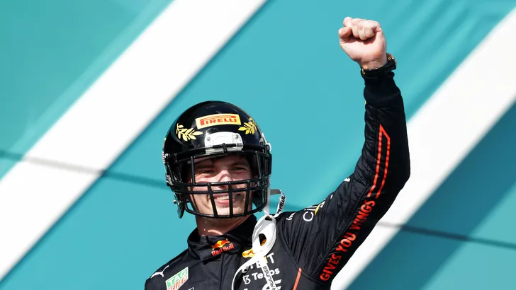 Verstappen scoort verrassende touchdown in Miami Grand Prix!