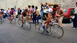 Retro: een vijftal op weg naar heil in Trentino