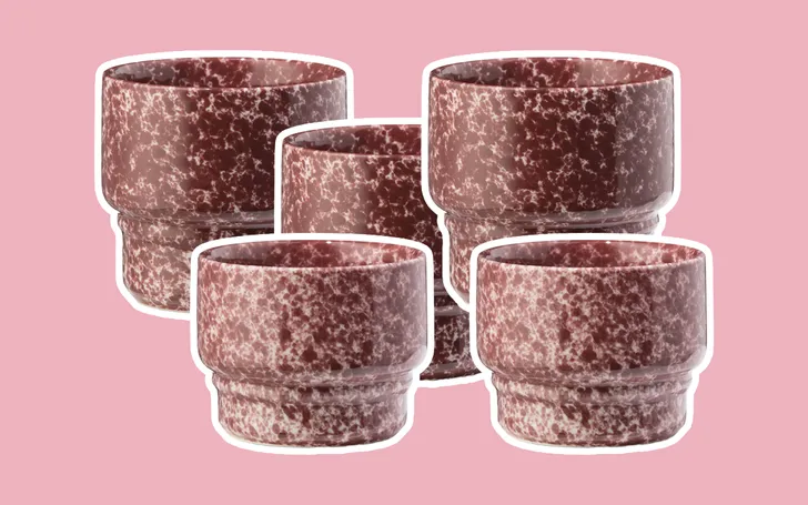 Deze mokken uit de nieuwe collectie van HEMA gaan he-le-maal viral