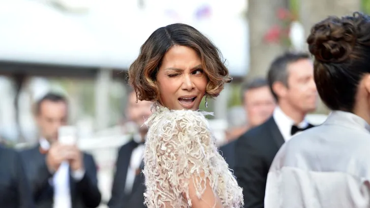 Halle Berry - Closing Ceremony - pluis
