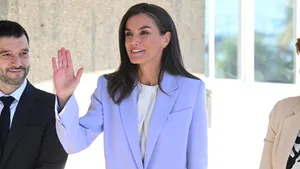 Koningin Letizia in een blazer