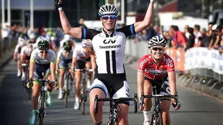 Wild opent KNWU Topcompetitie met winst