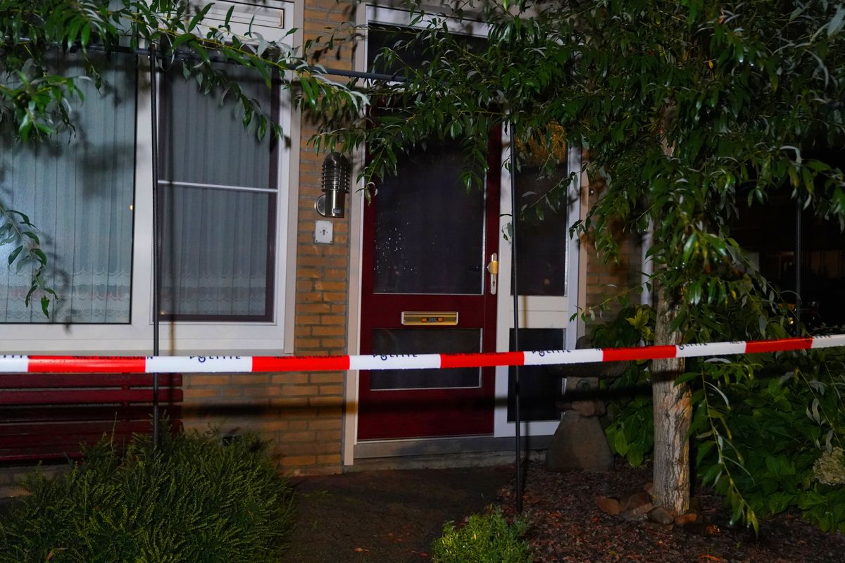 Dode vrouw gevonden in tuin Boxtel: bewoner meldt zich op bureau