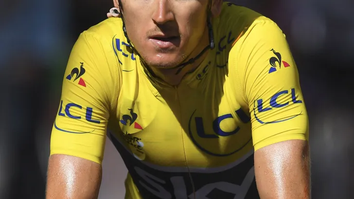 Tour de France: Geraint Thomas ongedeerd na crash in Vittel