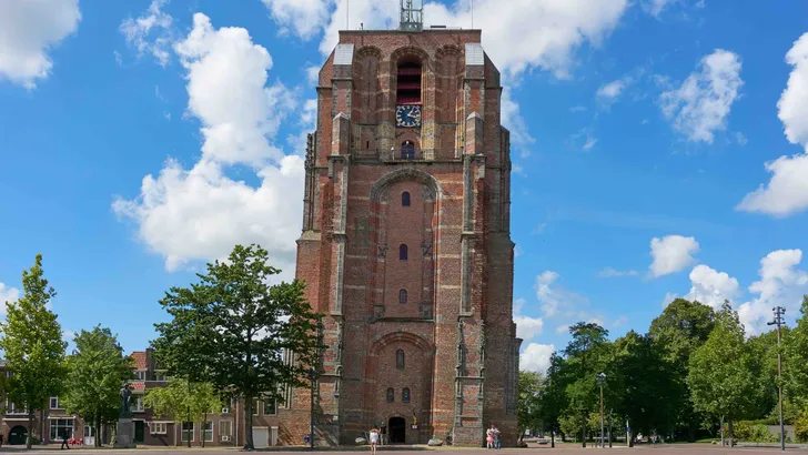 Oldehove schever dan Pisa