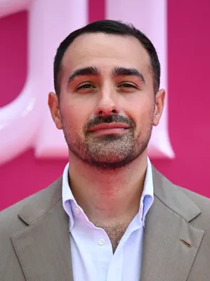 Jamie Demetriou (Mr. Collins)